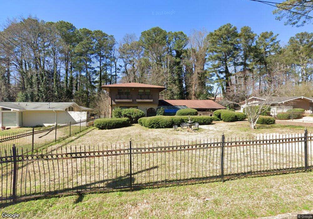 4003 Flintridge Dr, Stone Mountain, GA 30083 - photo 1