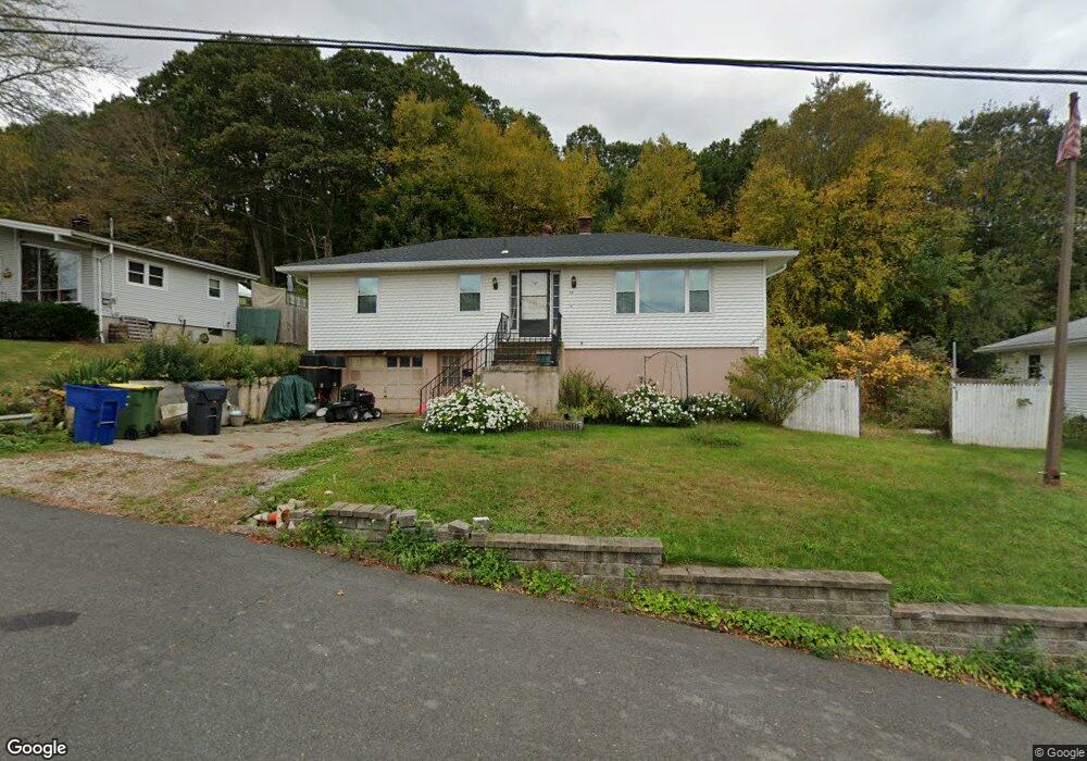 30 Blueberry Hill Rd, Waterbury, CT 06704 - photo 1