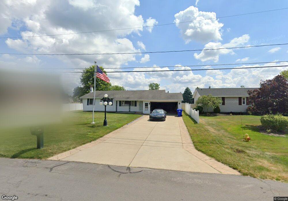 7247 Nickett Dr, North Tonawanda, NY 14120 - photo 1