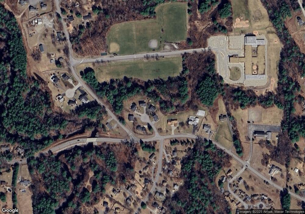 5 Lilac Ct, MerriMacK, NH 03054 - photo 1