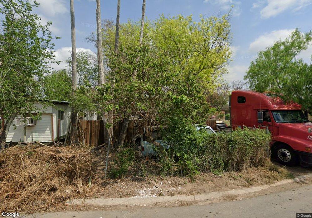 902 Jon Dr, Alamo, TX 78516 - photo 1