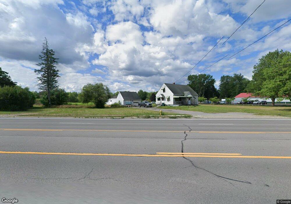 3369 Ridgeland Dr, Wheatfield, NY 14120 - photo 1