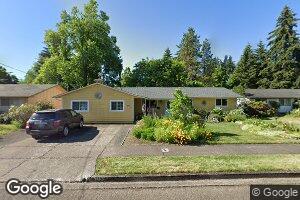 1420 E Briarcliff Ln, Eugene, OR 97404