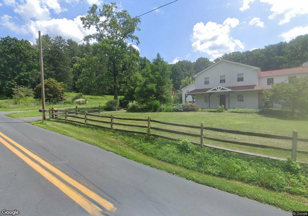 1572 Snuff Mill Rd, Hockessin, DE 19707 - photo 1