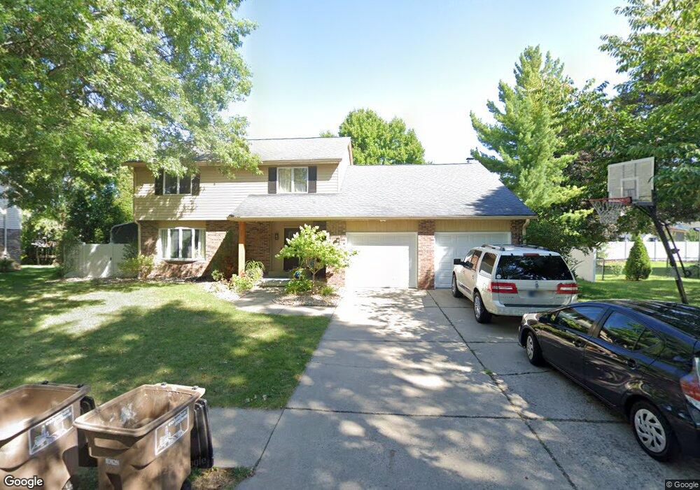 1056 Goldfinch Rd, Columbus, IN 47203 - photo 1