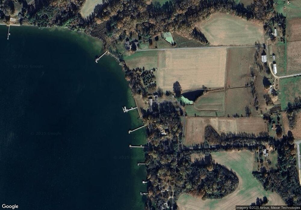 19585 N Snow Hill Manor Rd, Lexington Park, MD 20653 - photo 1