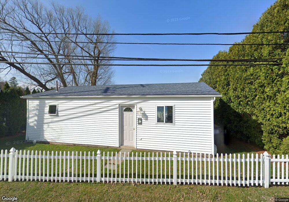 266 1/2 Lakeside Dr, Harveys Lake, PA 8618 - photo 1