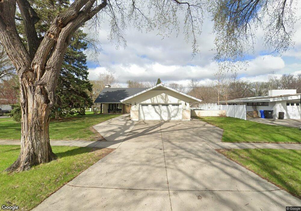 1761 8th St S, Fargo, ND 58103 - photo 1