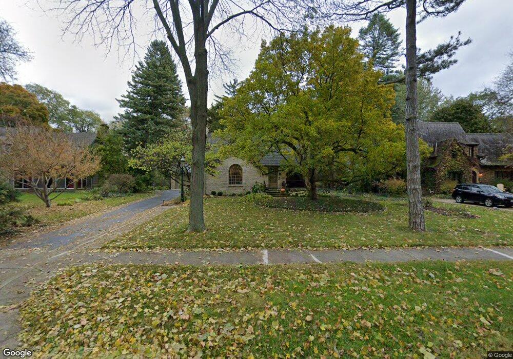 340 N Lincoln St, Batavia, IL 60510 - photo 1