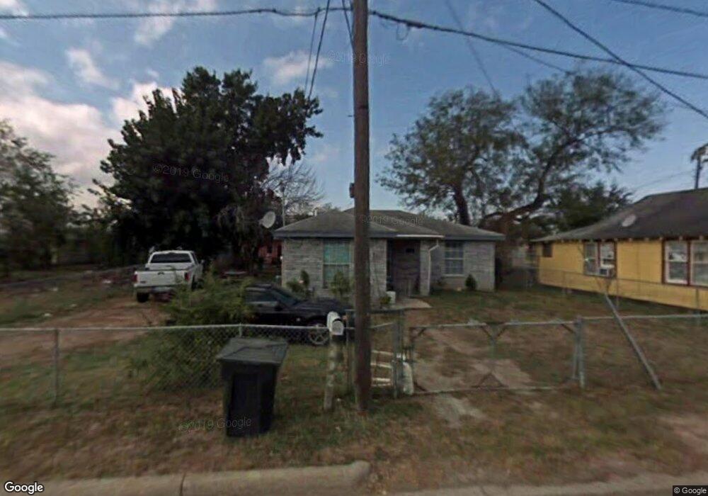 202 S Palmas St, Weslaco, TX 78596 - photo 1