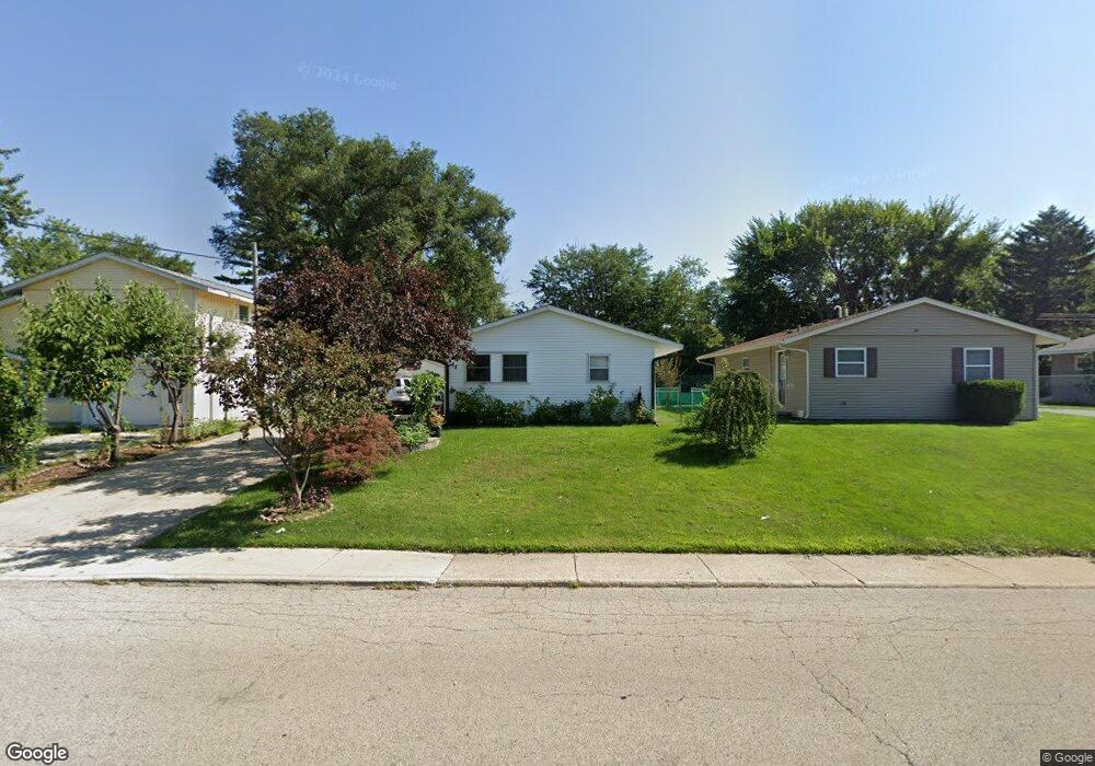 947 Berkley St, Carpentersville, IL 60110 - photo 1