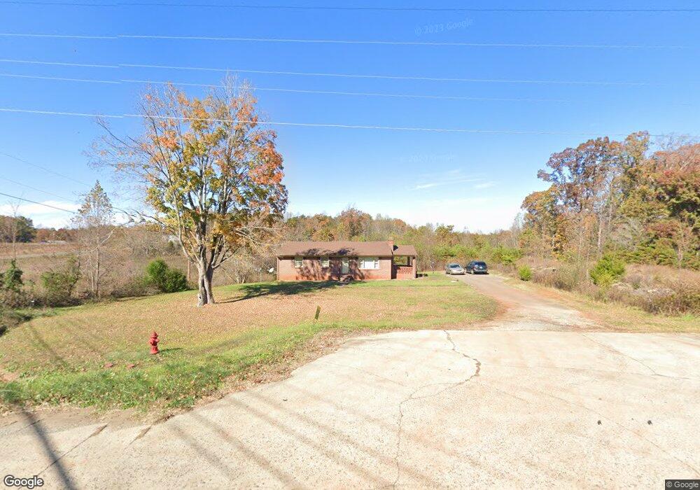 6923 Richmond Hwy, Appomattox, VA 24522 - photo 1