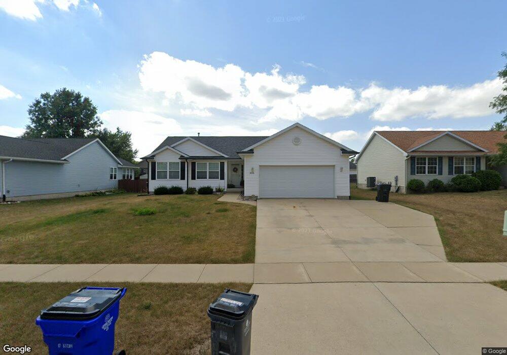 3504 Prairie Creek Rd SW, Cedar Rapids, IA 52404 - photo 1