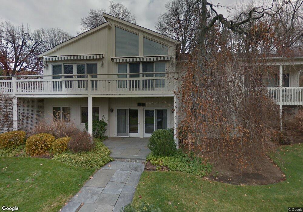 3 Silvermine Woods, Wilton, CT 06897 - photo 1