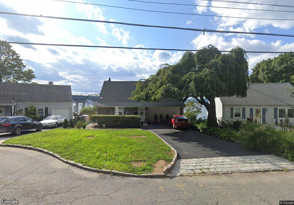 113 Tappan Landing Rd, Tarrytown, NY 10591 - photo 1