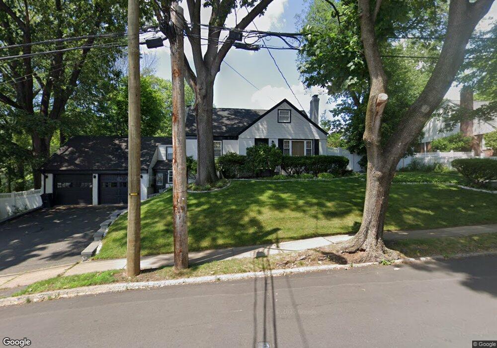 24 Baker Ln, Dumont, NJ 07628 - photo 1