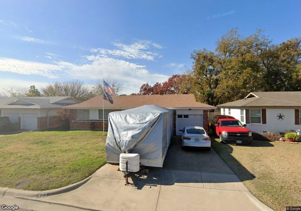 421 Myrtle Dr, Hurst, TX 76053 - photo 1
