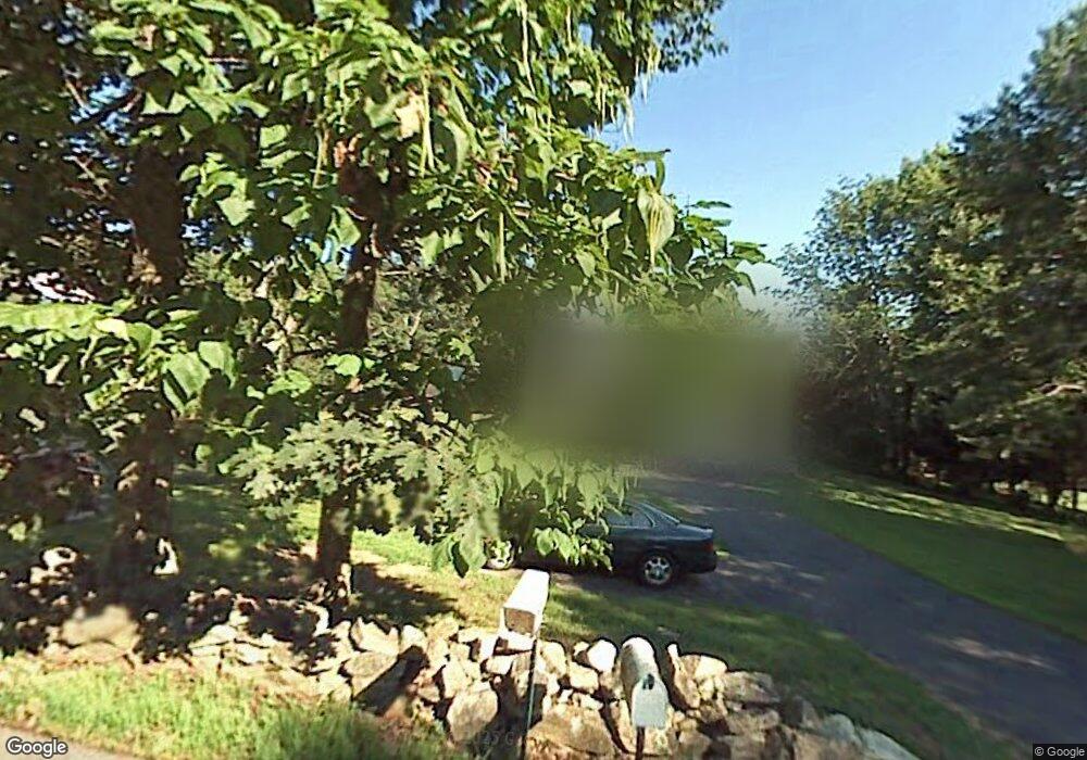 42 Mcquades Ln, Northbridge, MA 01534 - photo 1