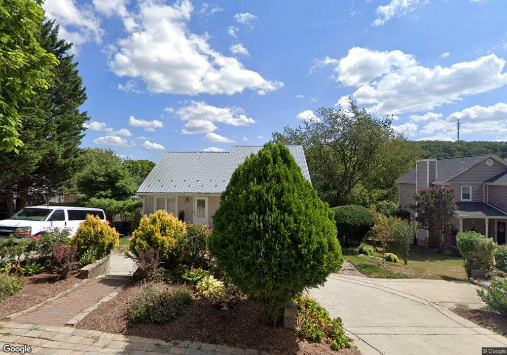 102 Montgomery Rd, Staunton, VA 24401 - photo 1