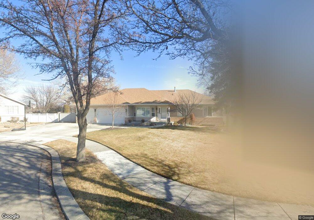 10827 Canterwood Ct, South Jordan, UT 84095 - photo 1