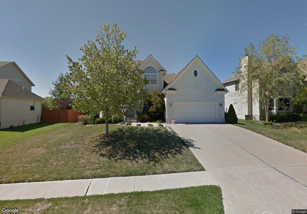 3812 SW Boulder Dr, Lees Summit, MO 64082 - photo 1