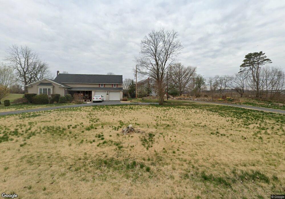 1343 Cross Keys Rd, Reading, PA 19605 - photo 1