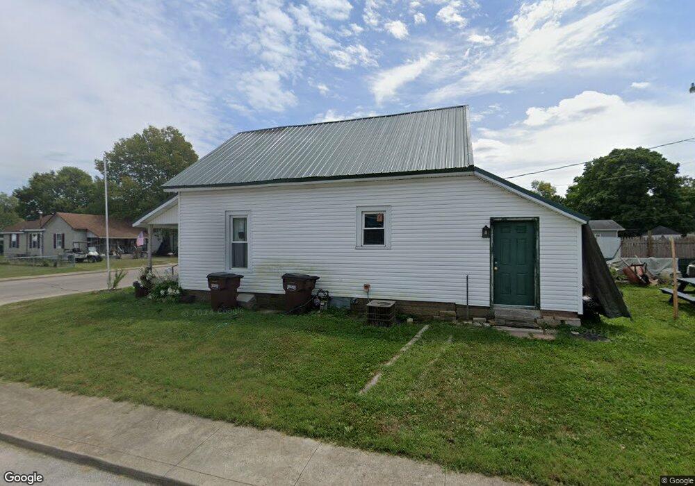 212 N Clay St, Edinburgh, IN 46124 - photo 1