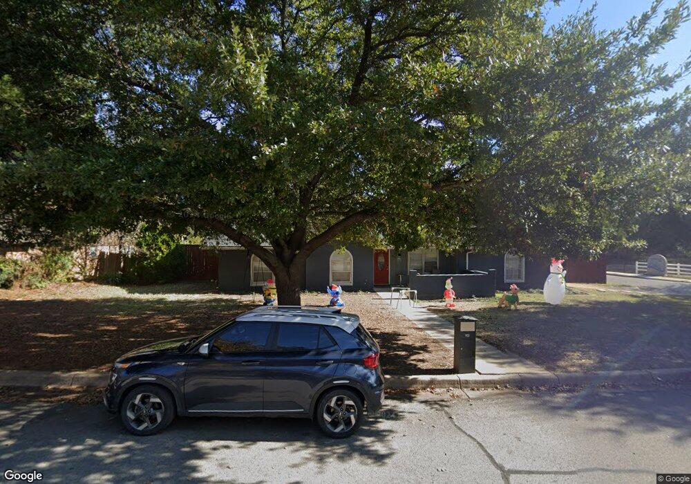 900 Circle Ln, Bedford, TX 76022 - photo 1