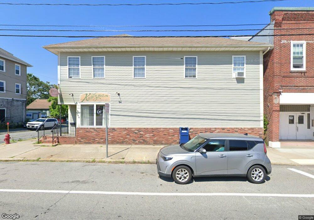 348 Main St, Fairhaven, MA 02719 - photo 1