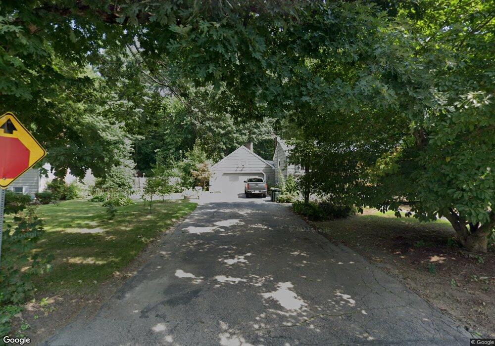 605 Maple St, Franklin, MA 02038 - photo 1