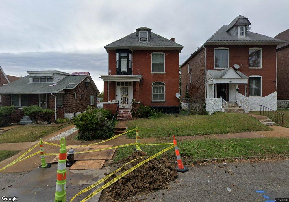 4655 Margaretta Ave, Saint Louis, MO 63115 - photo 1