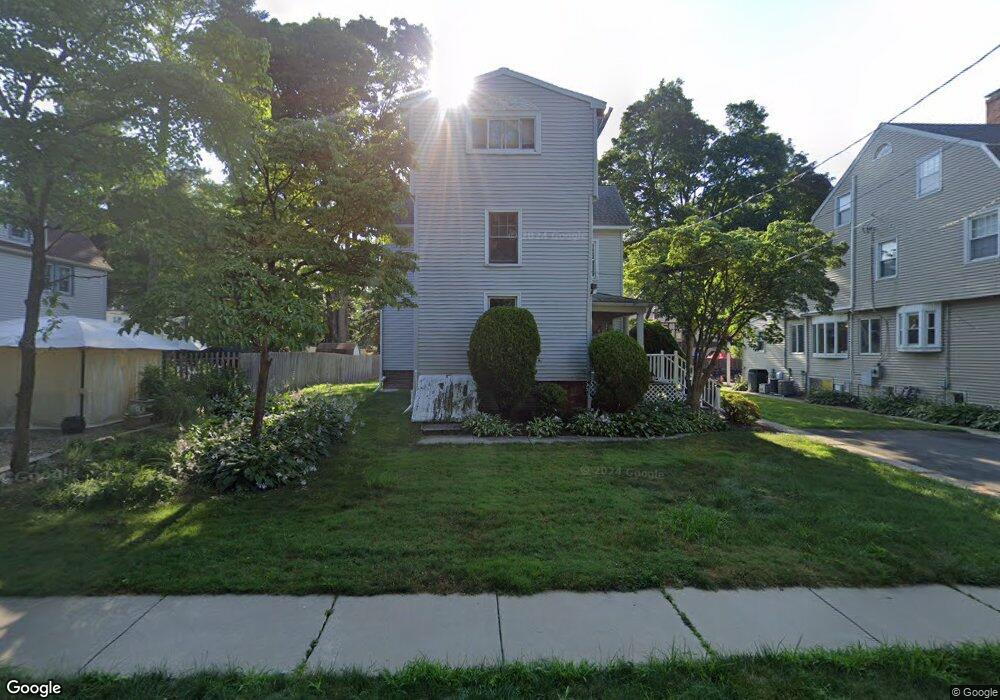 18 Fennway, West Hartford, CT 06119 - photo 1