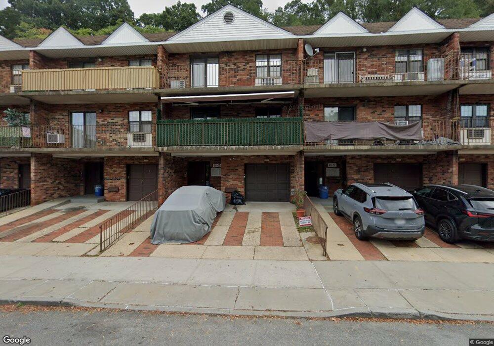 6905 242nd St unit 2Front, Little Neck, NY 11362 - photo 1