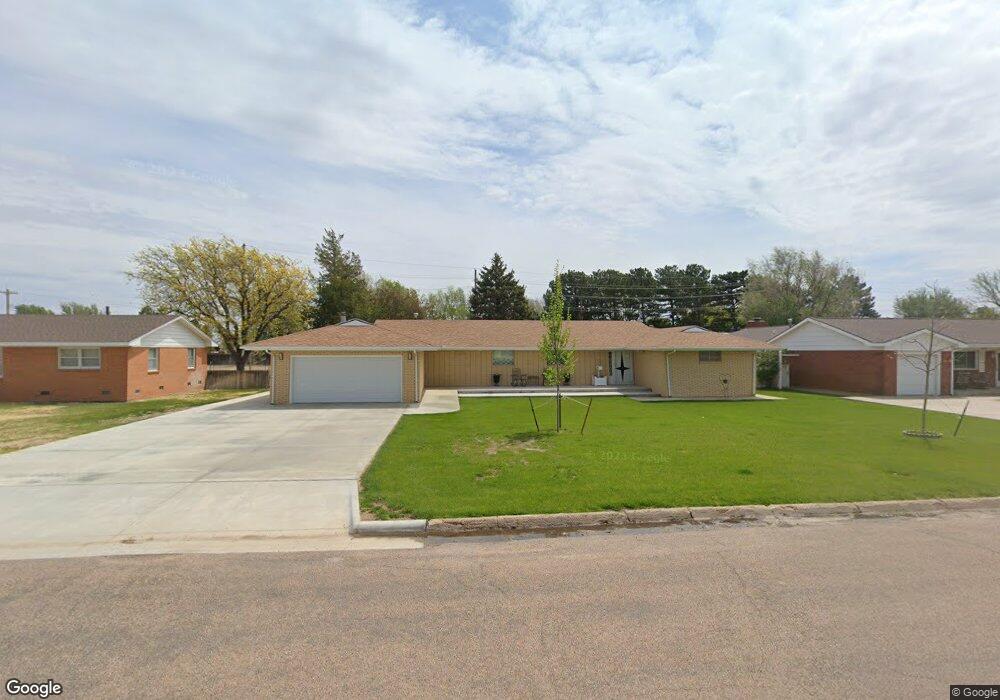 1104 S Main St, Hugoton, KS 67951 - photo 1