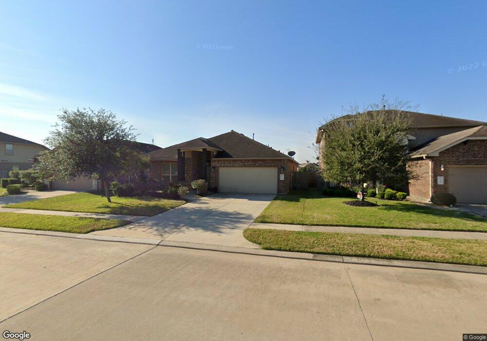 317 Kendall Crest Dr, Alvin, TX 77511 - photo 1