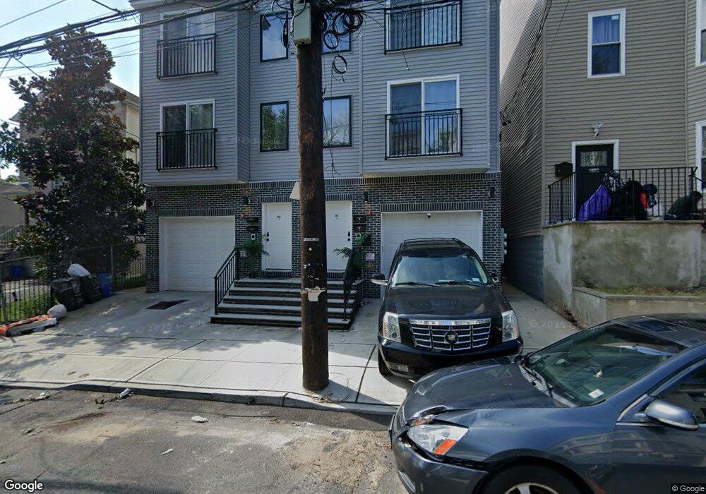 314 W Runyon St, Newark, NJ 07108 - photo 1