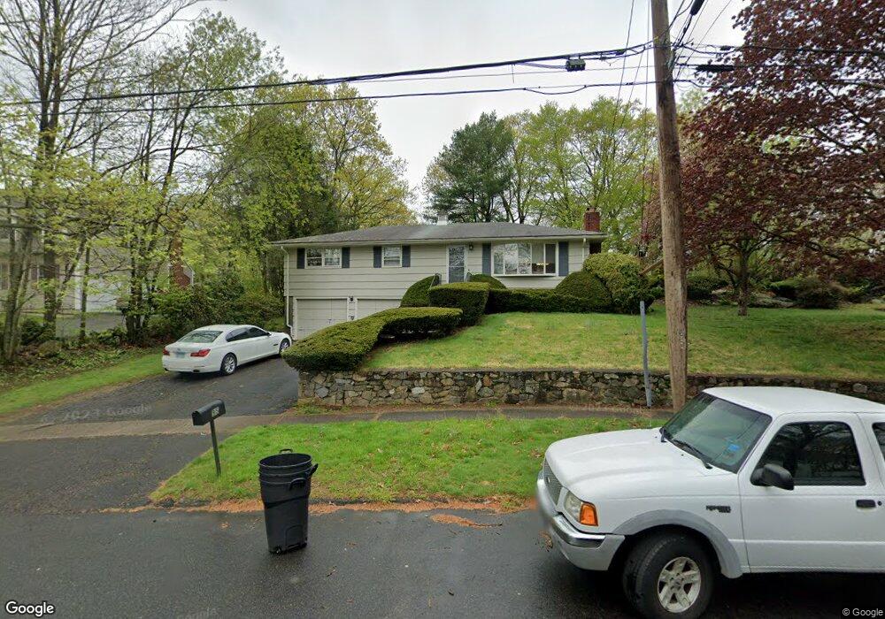 95 Plane Tree Rd, Stratford, CT 06614 - photo 1