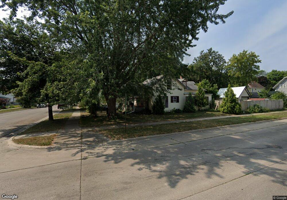 302 2nd St SE, Austin, MN 55912 - photo 1