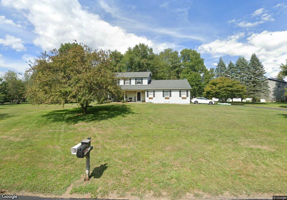 1517 Maplecrest Dr, Castleton On Hudson, NY 12033 - photo 1