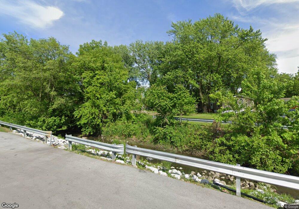 887 Victoria Cir, Lynwood, IL 60411 - photo 1