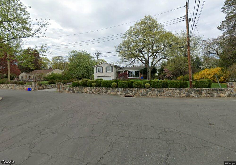 2 Aschmann Ln, Croton On Hudson, NY 10520 - photo 1