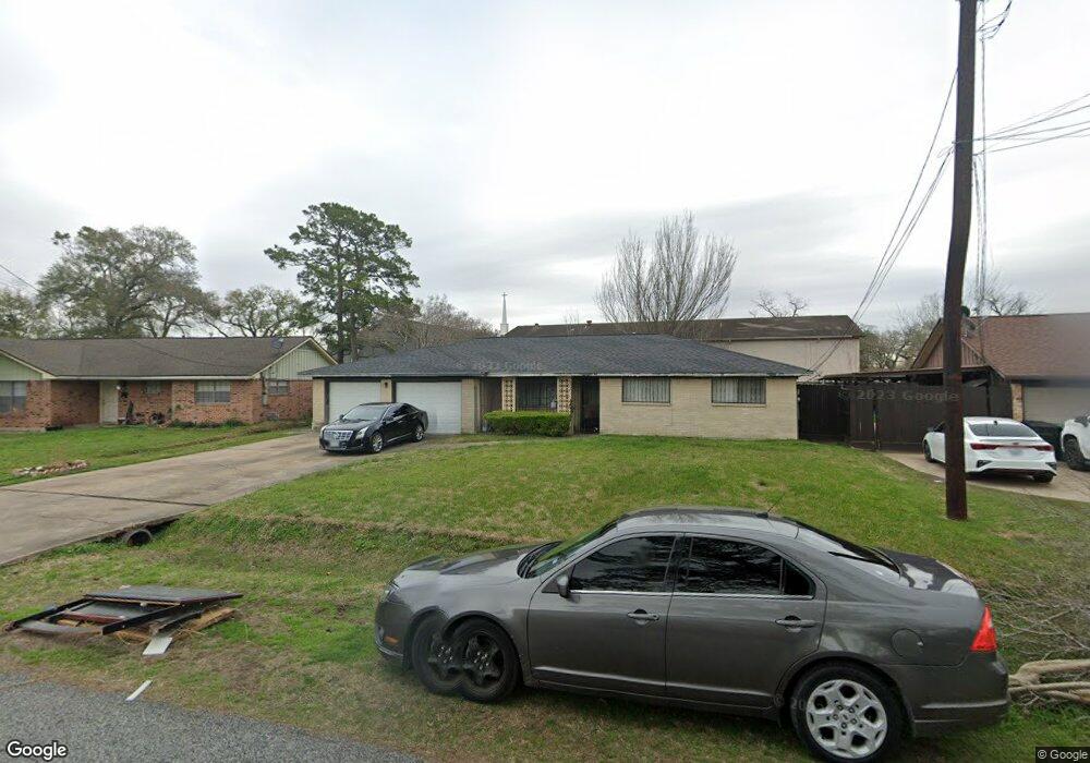 7722 Melrose St, Houston, TX 77022 - photo 1