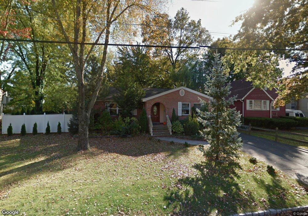 17 Elm Ln, Lake Hiawatha, NJ 07034 - photo 1