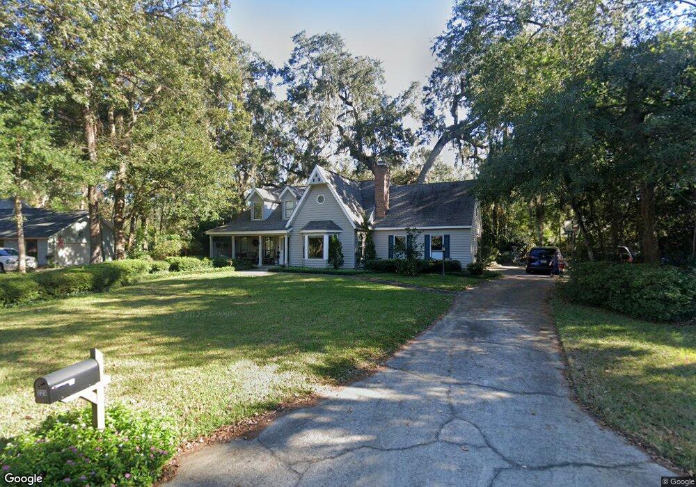 223 Dunbarton Dr, Saint Simons Island, GA 31522 - photo 1