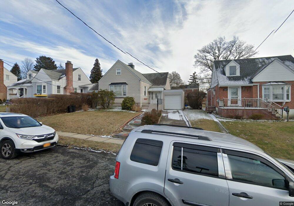 392 Kneeland Ave, Yonkers, NY 10704 - photo 1