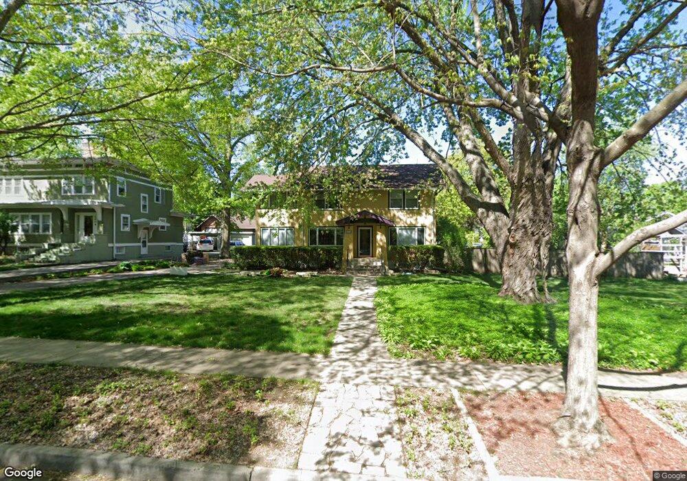 1010 45th St, Des Moines, IA 50311 - photo 1