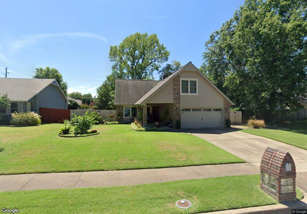 1909 W Utica St, Broken Arrow, OK 74011 - photo 1
