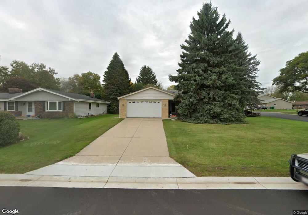 W165N10445 Wagon Trail, Germantown, WI 53022 - photo 1