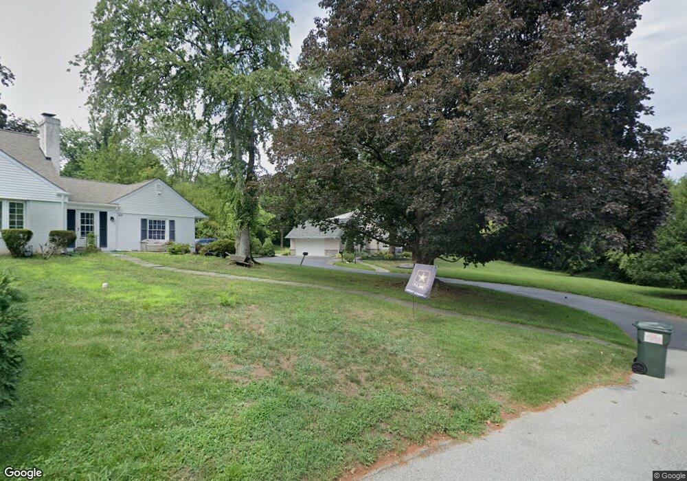 307 Callender Ln, Wallingford, PA 19086 - photo 1