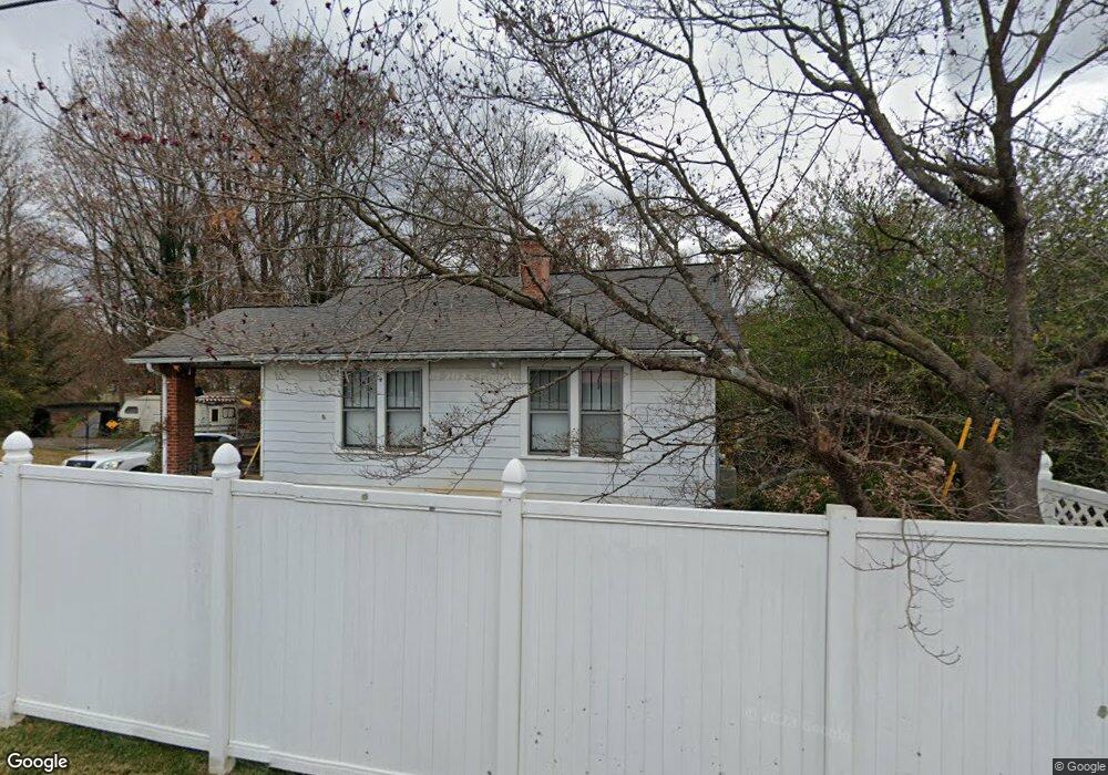 205 Young St, Johnson City, TN 37601 - photo 1